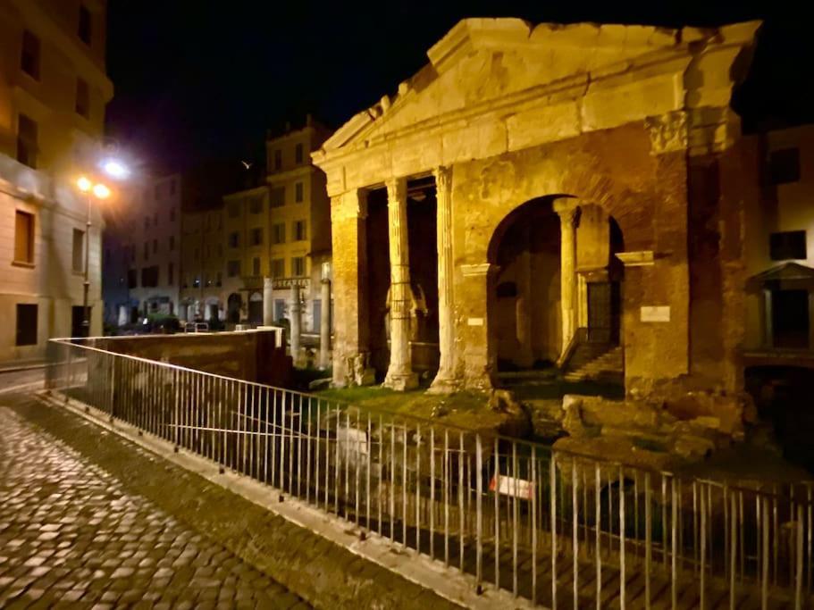 Vacanze Romane Al Portico D'Ottavia Exterior photo